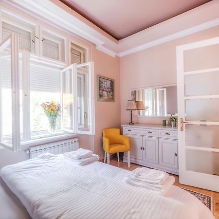 Crown Apartment - Your Royal Stay Belgrade Exterior photo
